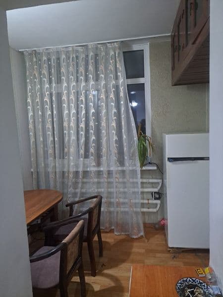 Бектемир тумани <br />
Олтин топган <br />
2 хона 4 этаж 350