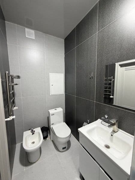 Мирзо Улугбек тумани Янги Узбекистон богида. 5 этажли домнин — фото 5