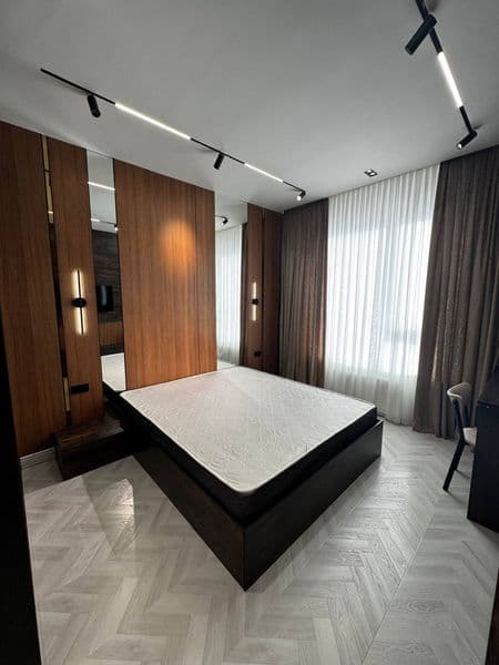 Район: Мирзо Улугбекский<br />
Адрес: Садо ЖК Бизнез<br />
 