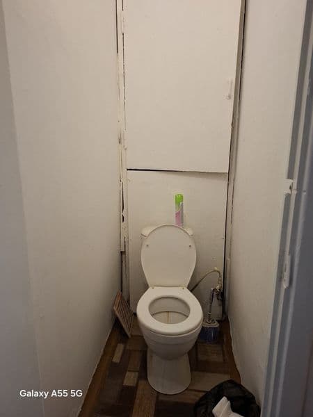 Сдаётся квартира, 2х комнатная переделанная в 3х комнатную, 