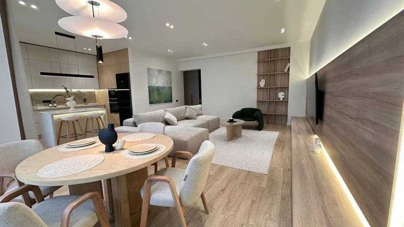 Район: Мирабадский<br />
Ориентир: Метро Ойбек<br />
<br />
