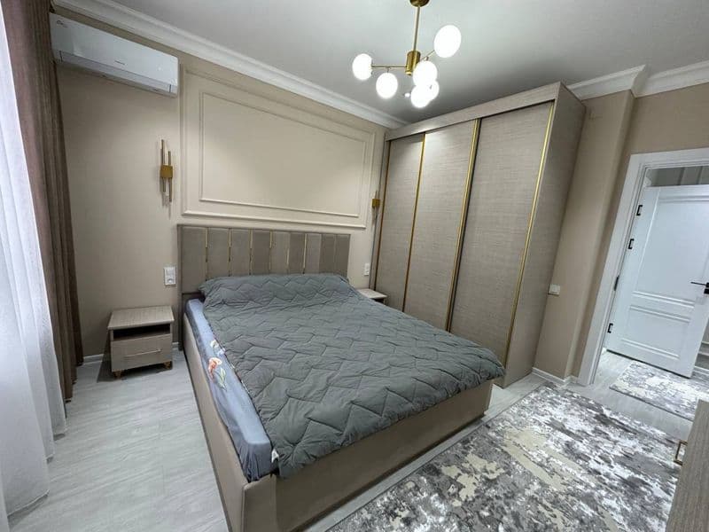 2/4/12<br />
Площадь 65м2<br />
Подробности по телефону