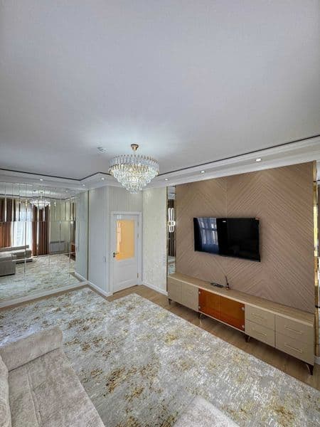 • Район: Мирабад<br />
• Адрес: улица Ислом Каримов<br />
•  — фото 3