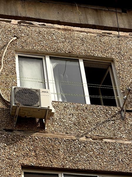 2 xonali 4-etajda 4 etajkali dom. Xolati yaxshi tansiqboy bo