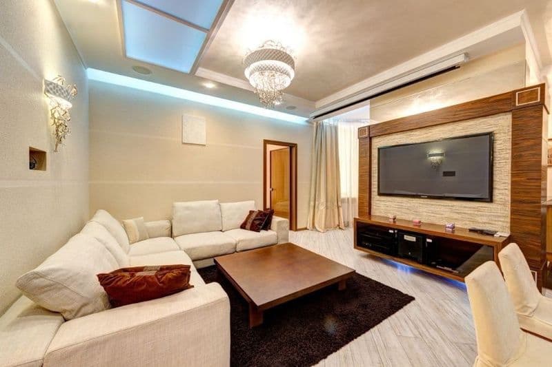 Сдается квартира на г-це Россия (бывшие авиакассы) 3/3/7. Зв