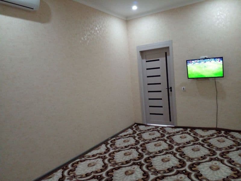 Chilonzor 24 kvartalda 1 xona novastroyka uy oilaga uzoq mud