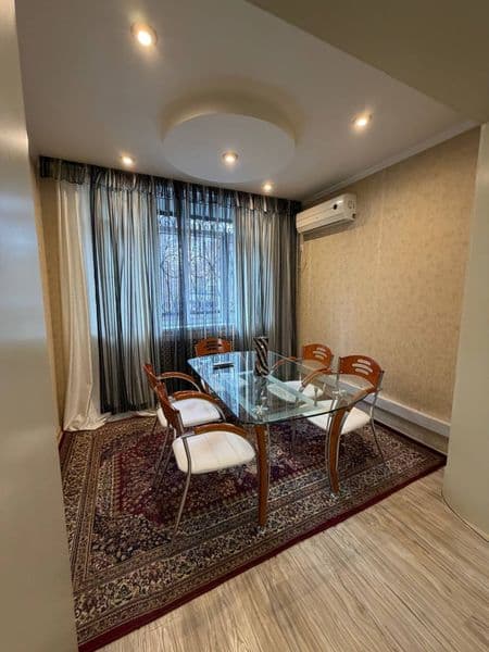 Сдаётся аренда квартиры центр города<br />
Улица Садика Азим — фото 3