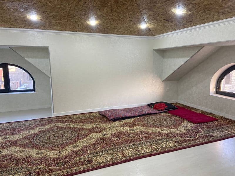 Assalamu aleykum<br />
Arendaga kvartira yengi uchastkada 70