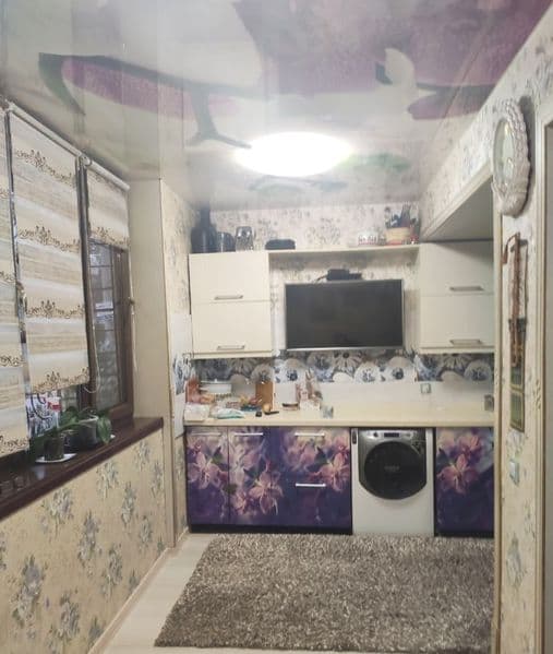 Светлая уютная 1 комнатная квартира с хорошим ремонтом мебел