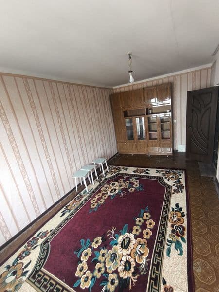 Сдаётся аренда квартира на Массив 5 бывший общежития <br />
