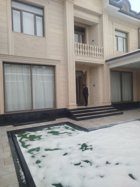 Arenda Yunusobod 15 Бахадыр <br />
8хона<br />
5спалне<br />