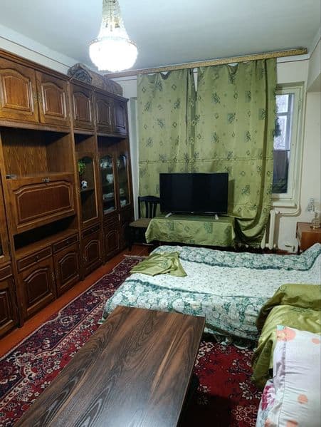 Аренда.Ц-5. 1-2-4.ср-ремонт+мебель.место отличное.цена-450$.