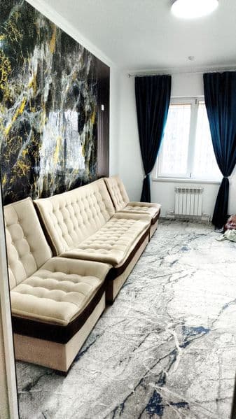 YANGI DARHON-1<br />
3 XONALI KVARTIRA IJARAGA BERILADI<br /