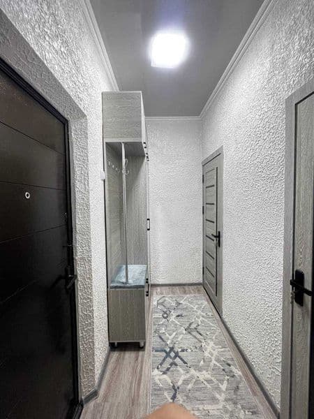 Сдаётся в Аренду  <br />
<br />
1 - комнатный  <br />
1 - эт