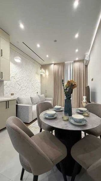 Параметры квартиры:<br />
- Комнат: 2<br />
- Общая площадь: