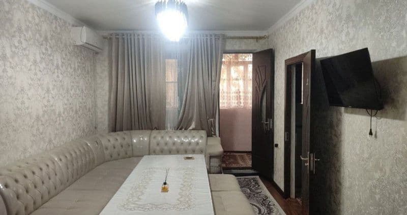 #CHILONZOR  20 kvartal <br />
Bozorcha<br />
2 xona 3 xona q