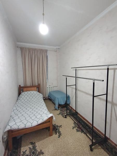 Манзил: Чилонзор метро ёнида ( метро куриниб туради ) <br />