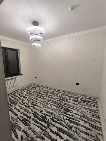 Birinchi oy 500$ k.n oydan 450$<br />
Ikki xonali uy berladi