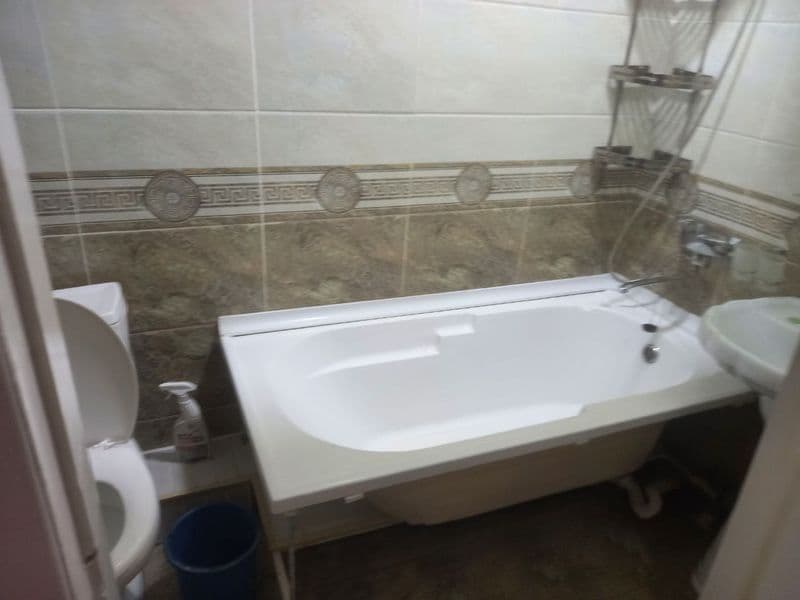 Сдаю аренду 2 КВ , все удобства есть,есть вьез для машины,не