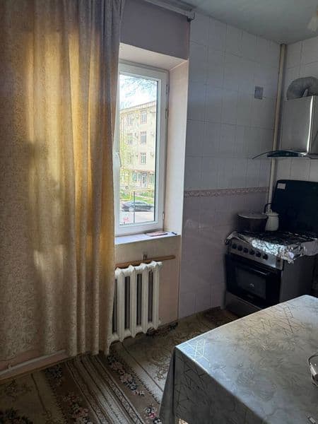 1 xonali kvartira Otbek metroni yonginasida 9 etajka 2 etaji — фото 2