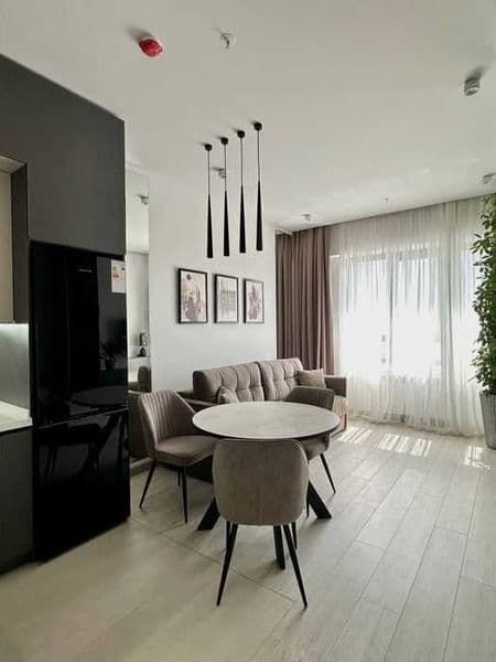 Район: Мирзо-Улугбекский<br />
Адрес: Дархан<br />
<br />
Ко