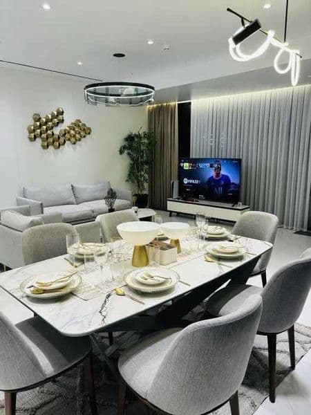 Район: Мирабадский<br />
Адрес: Госпитальный базар Айбек мет