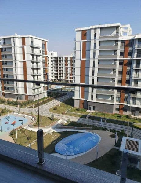 Срочно сдается теплая студия по низкой цене в Ташкент сити ,