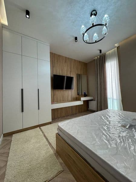 На русском языке:<br />
<br />
Не нашли квартиру на OLX?<br  — фото 3