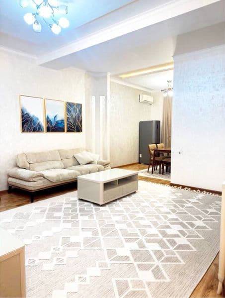 2/3/6 — ЖК Дархан<br />
<br />
Сдаётся 2-комнатная квартира 