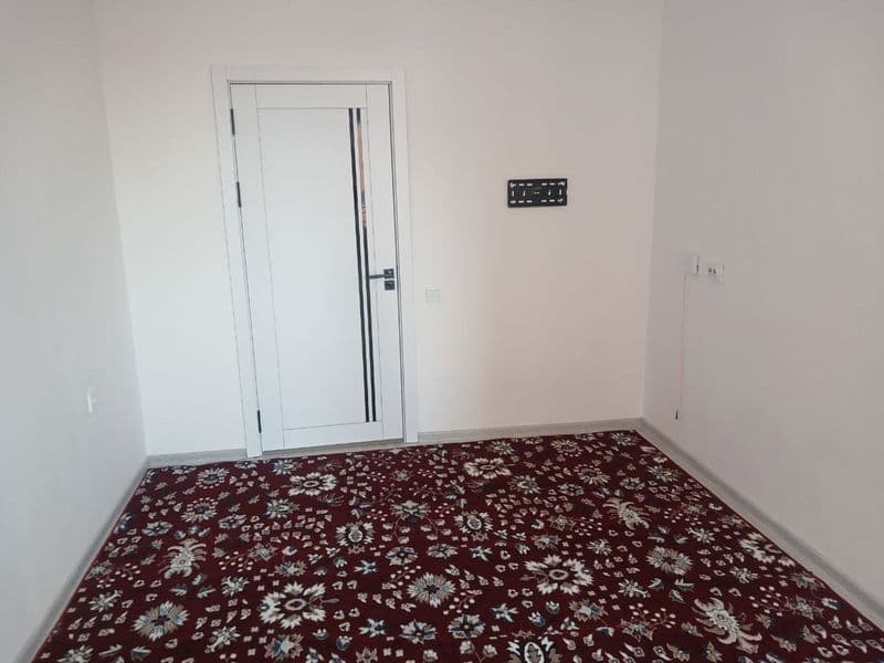1 хонали 40 м².  8 - этаж. Шароитларини келишамиз.  5-метро  — фото 2