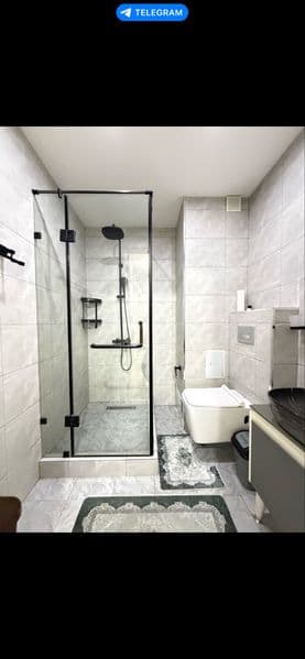 чистая уютная с обстановкой для семьи новостройка метро Мирз — фото 5