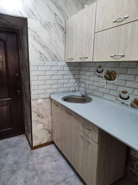 Срочно сдам в аренду квартиру бывшее общежитие. Отличная лок — фото 3