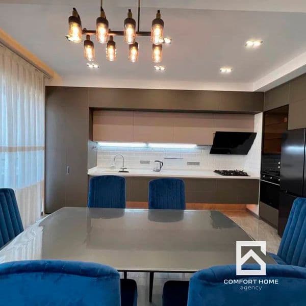 Элитный апартамент<br />
Район: Шайхантахур <br />
3/5/8<br 