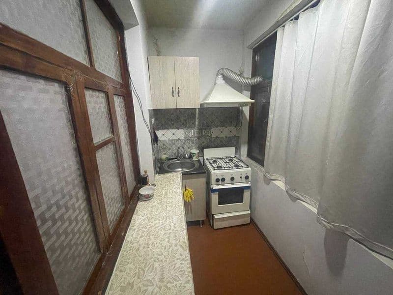 Квартира ремонти ўрта даражада, оила арендага қўйилади. — фото 3