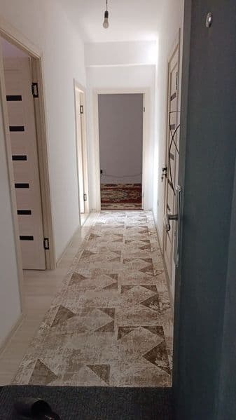 Mirzo Ulug'bek Ecobozor tomonda 2 xonali kvartiraga sherikli