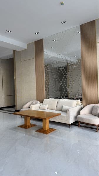 Сдаётся 2-комнатная квартира в ЖК Vegas Tower на длительный  — фото 2