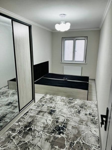 Сдается квартира иностранцам или молодой семье<br />
• Район