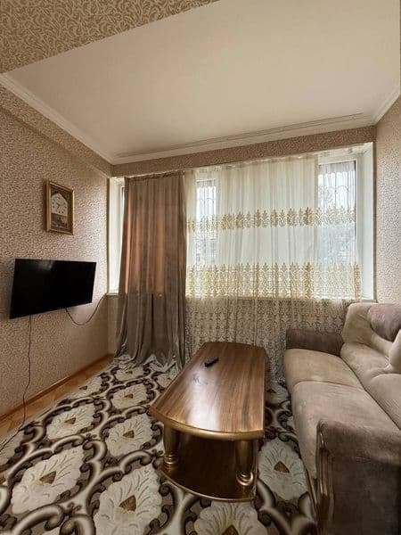 Квартира с ремонтом, комнаты раздельные,на долгий срок <br /