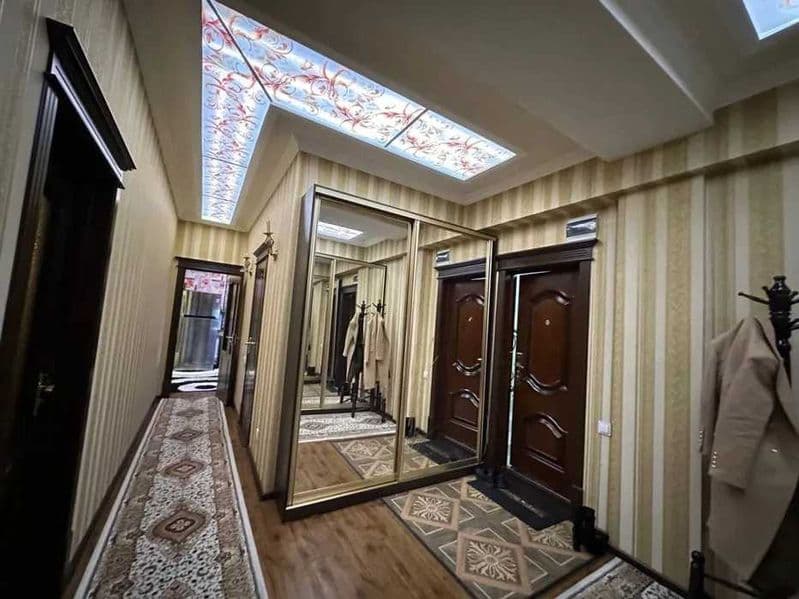 Район: Мирабадский<br />
Адрес: ЦУМ<br />
Ориентир: 110 школ — фото 4