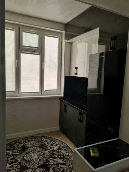 Район: Шайхантахурский<br />
Адрес: себзор<br />
<br />
Комн — фото 5