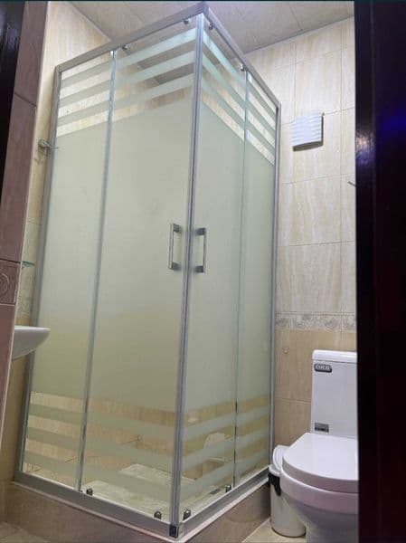 Квартира 1/1/4 40 КВ ориентир массив ц5. Обставлена чистая.  — фото 3