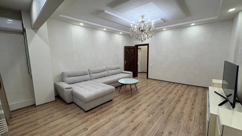 Аренда | Вторичка <br />
 Ц-1 <br />
Ор-р гостиница Тата , F