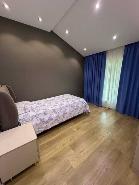 • Район: Яшнабадский<br />
• Адрес: улица Эльбек<br />
• Ори — фото 2