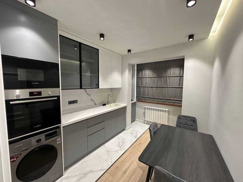 Район: Мирзо-Улугбекский<br />
Адрес: Максим Горький<br />
<