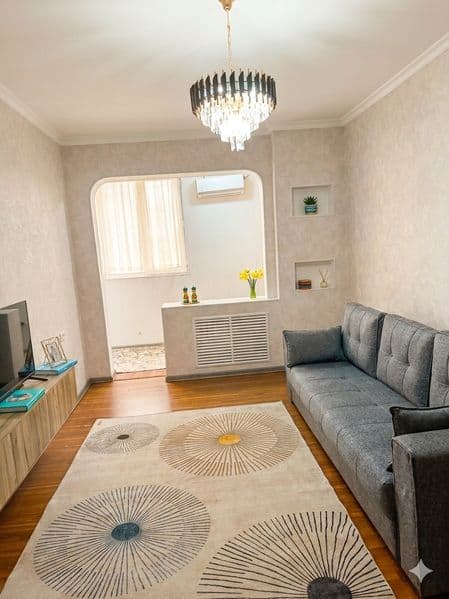 Сдаётся 1 комнатная квартира на втором этаже четырех этажног