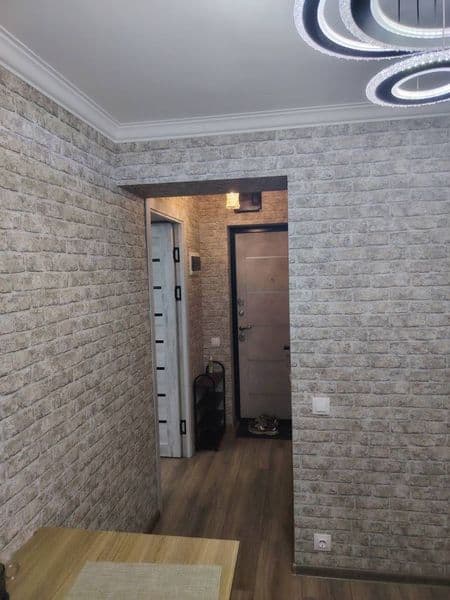 Яшнобод тумани олмос махаллада ижарага квартира бор<br />
<b — фото 2