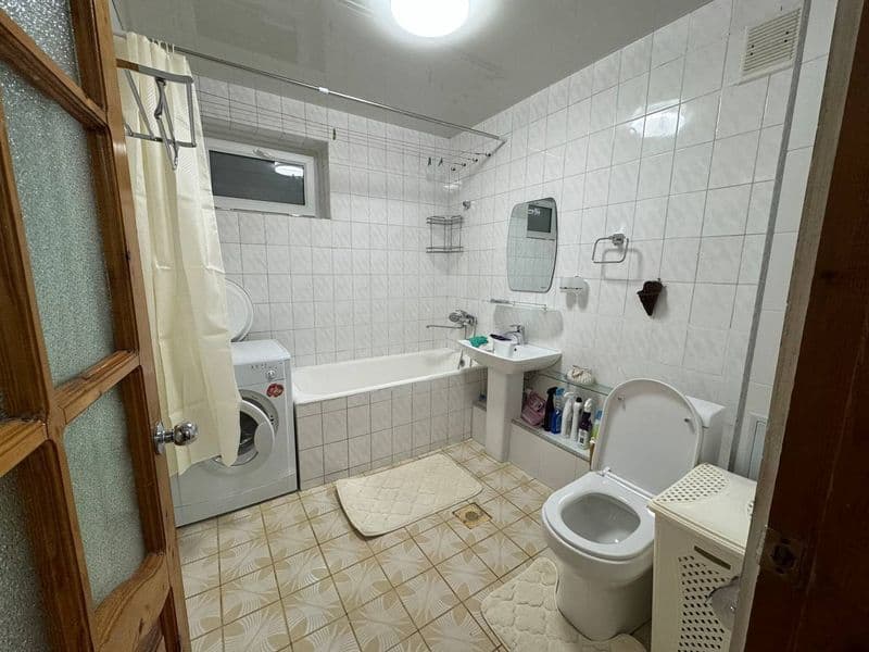 Сдаётся 2-комнатная квартира (переделана в 3-комнатную)<br / — фото 3