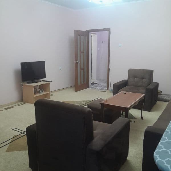 Аренда Квартира Чиланзар-Е<br />
Орен: Метро Хамза<br />
2-к