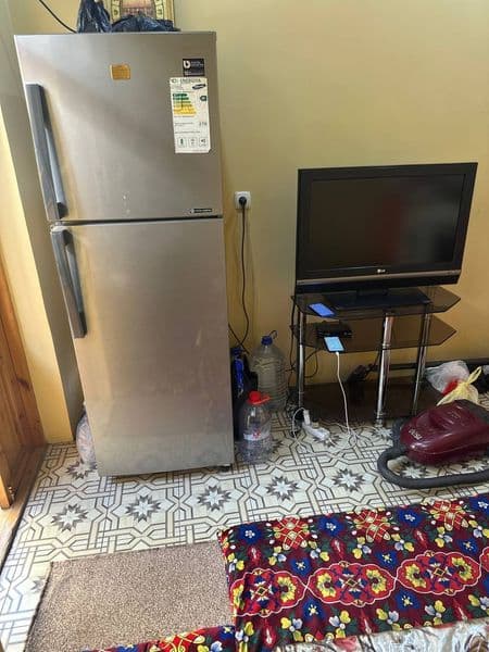 Алмазарский район <br />
Чигатой Дарваза <br />
Беруний метр