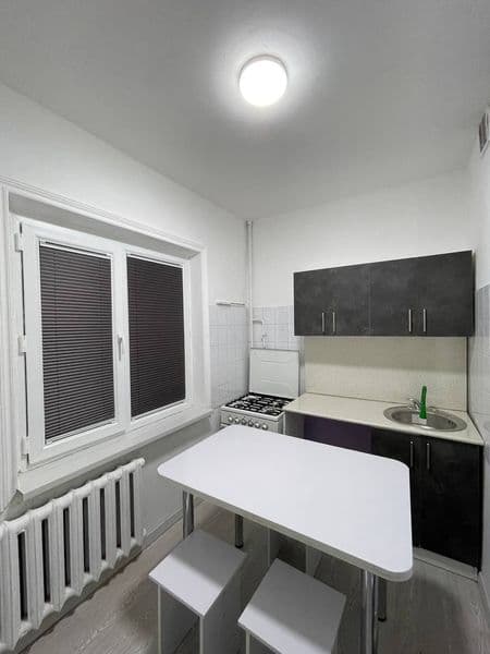 На против Кадешева рынка!<br />
Улучшенная планировка 1в2/2/ — фото 2